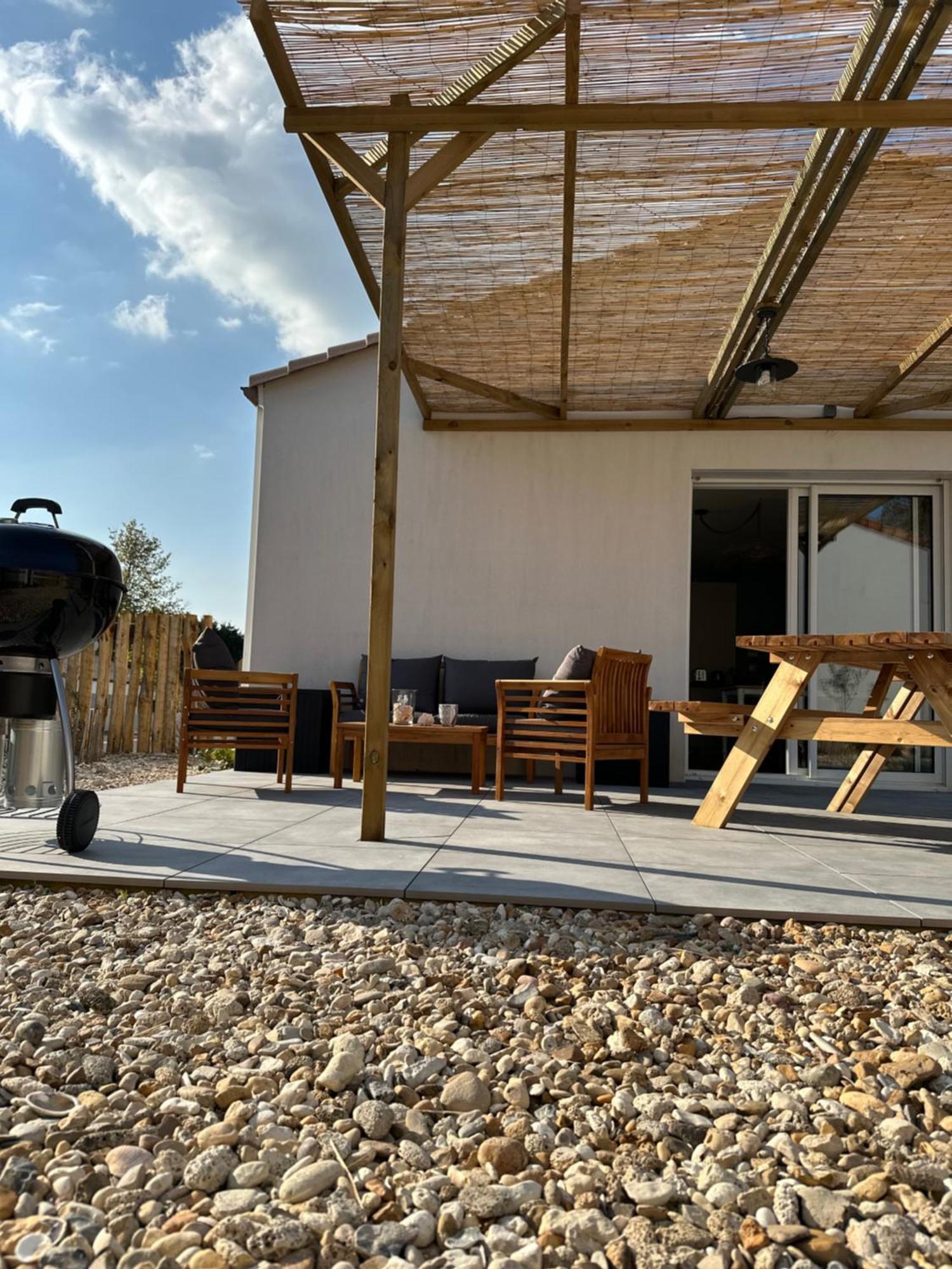 Maison Au Calme Pres Des Plages Poiroux 외부 사진